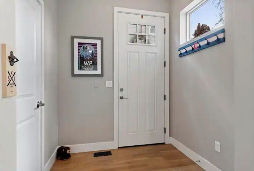 Entry way