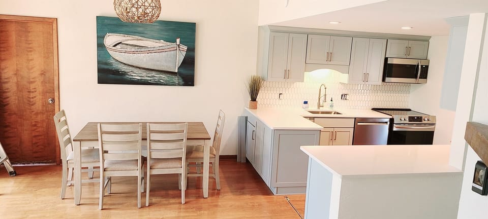 Dining for 6 people