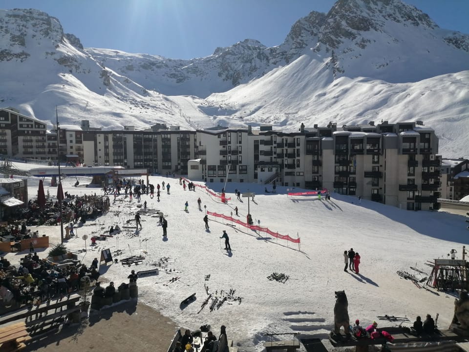 Snow and ski sports