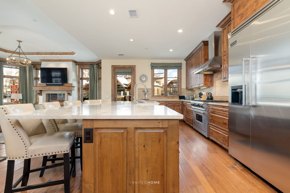 Kitchen - Summer