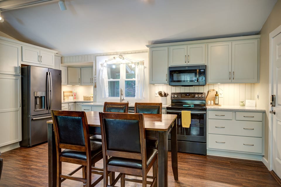 Newly remodeled kitchen with all new appliances and tons of storage