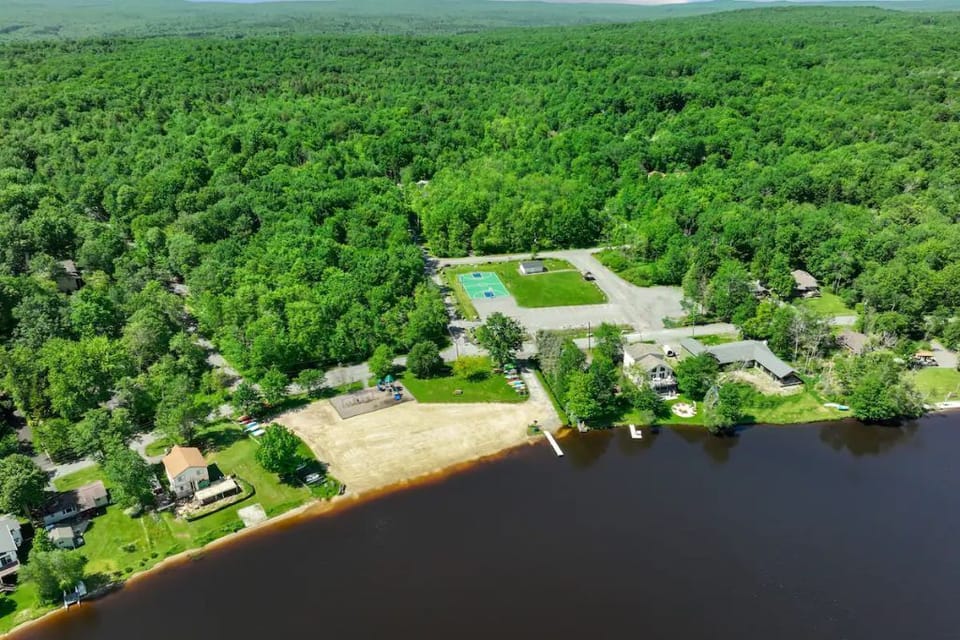 The community is surrounded by forest and gamelands for miles and miles.