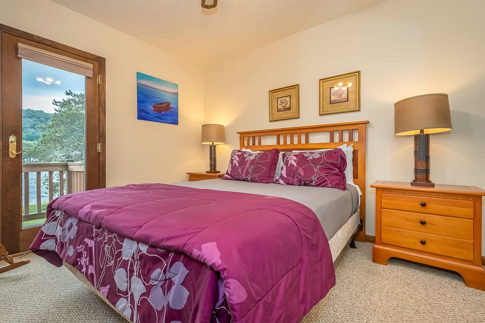 Upper Level Primary Bedroom