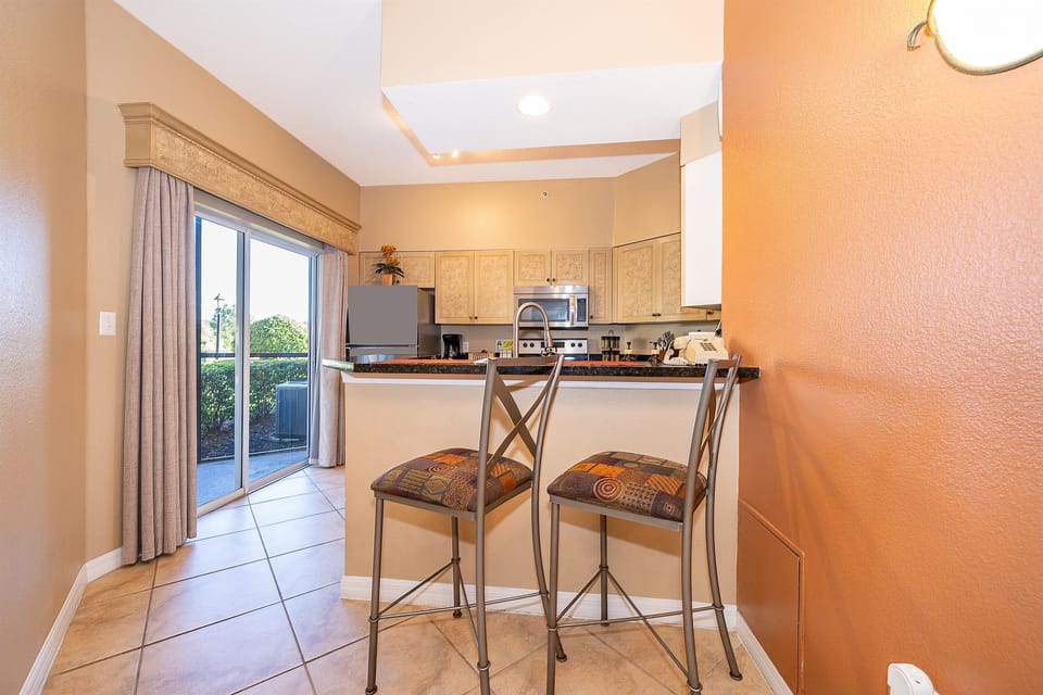 Eating Kitchen