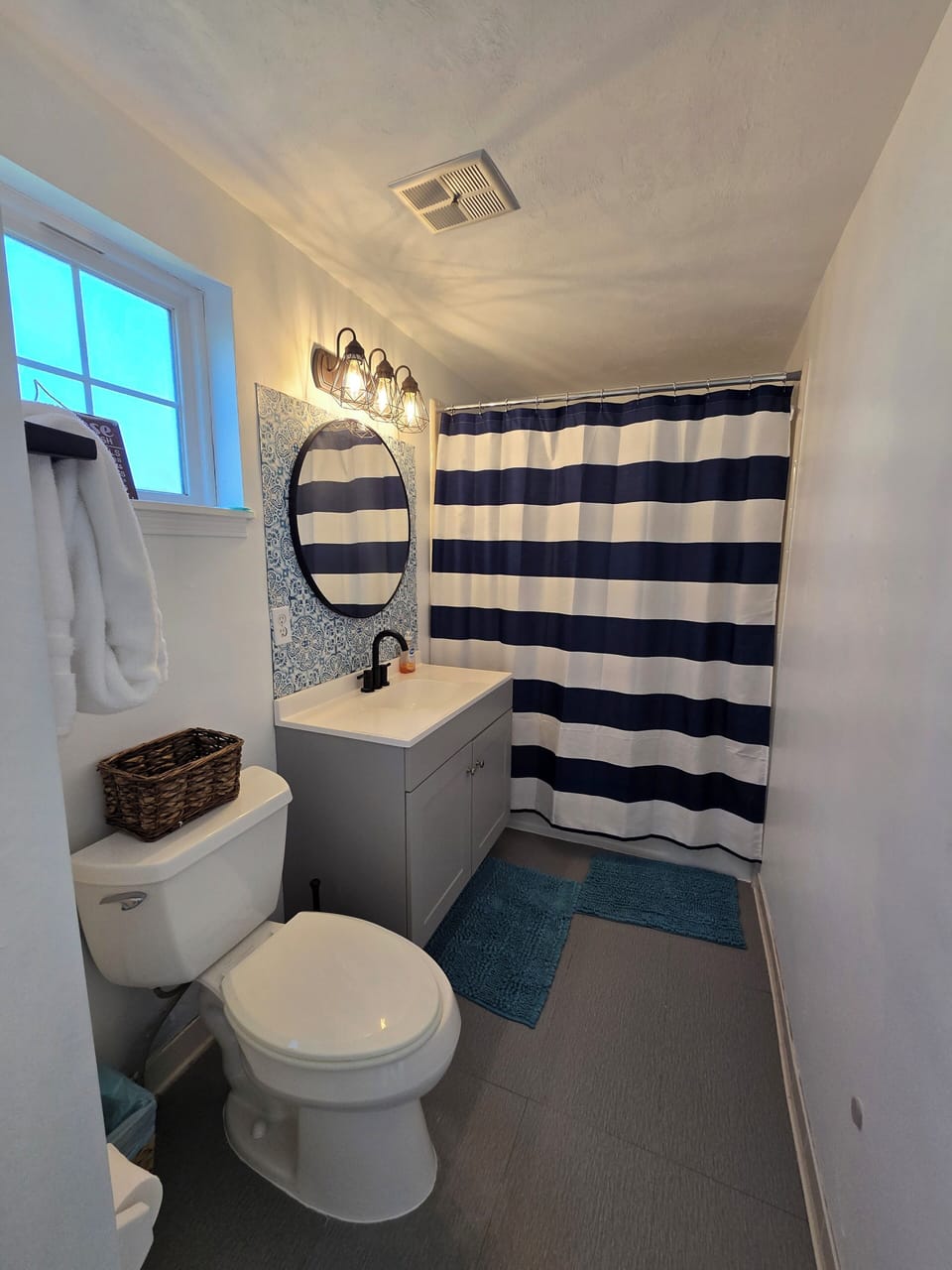 Main Bathroom