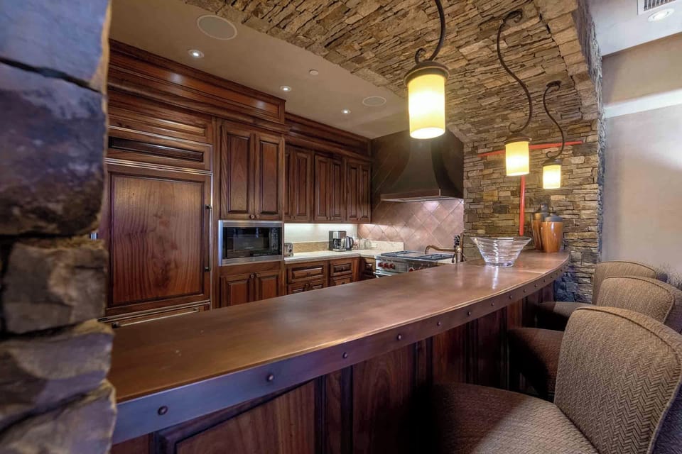Kitchen - Summer