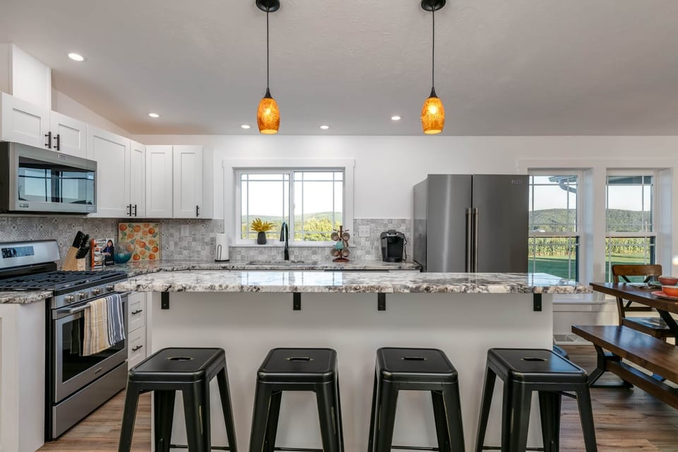 Brand new kitchen and appliances