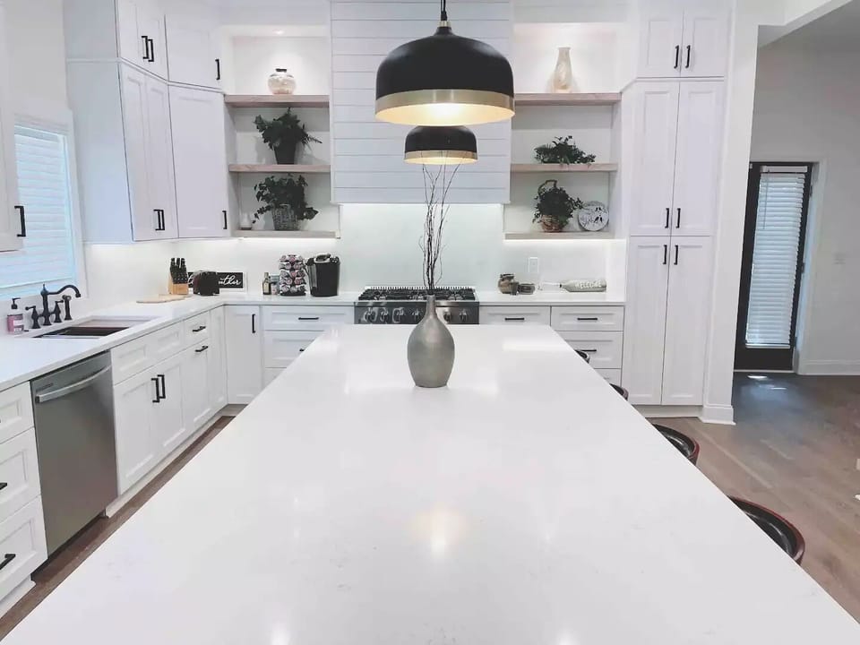 Large Quartz kitchen island 10ft X 5ft