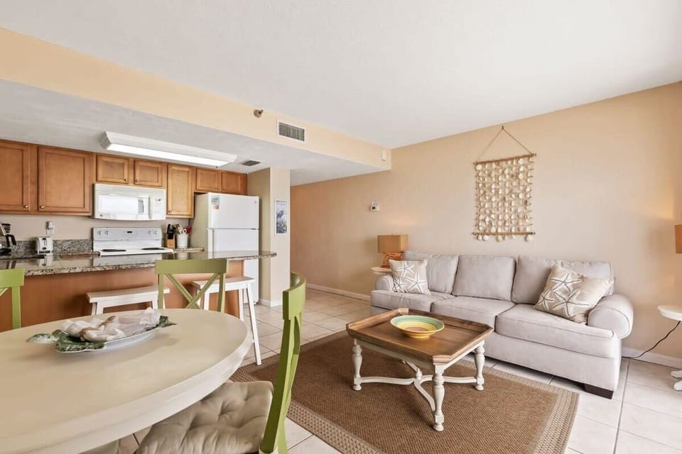 Living Area with Queen Size Pullout Sofa
