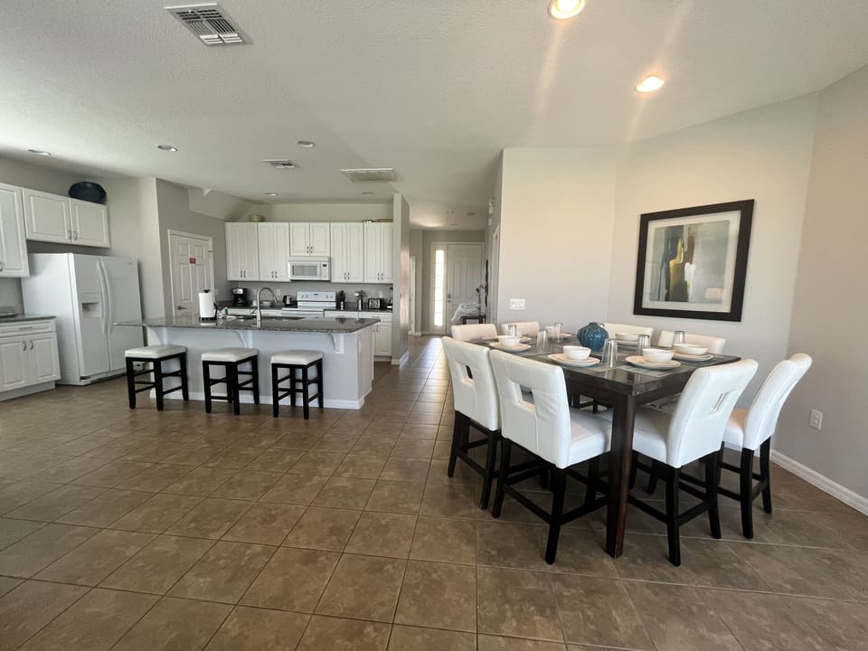 Kitchen/Dining