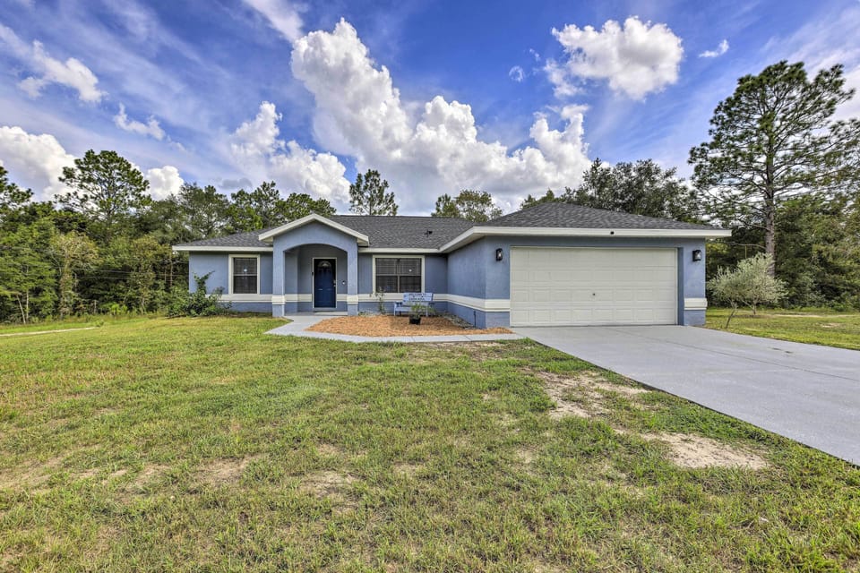 Ocala Vacation Rental | 3BR | 2BA | 1 Step To Access | 1,500 Sq Ft