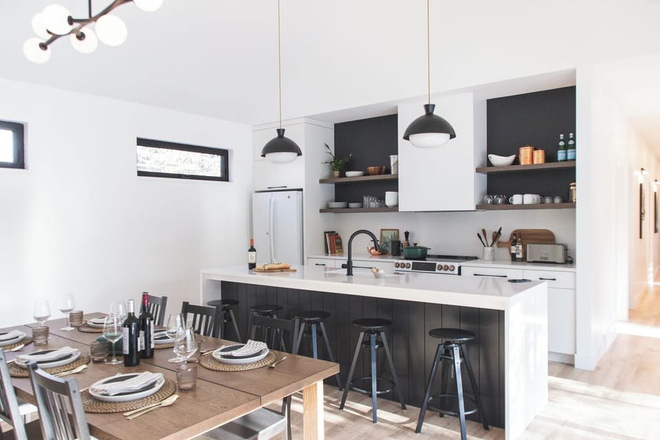 Kitchen, dining area