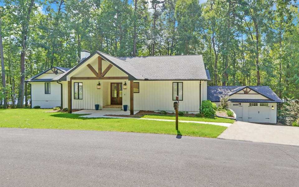 Front of house, facing Blue Water Pl