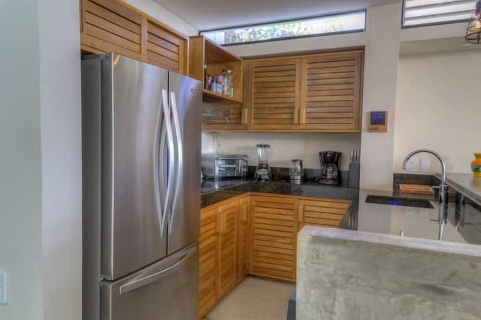 kitchen (1)