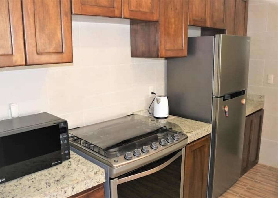 fully equipped kitchen. with an oven!