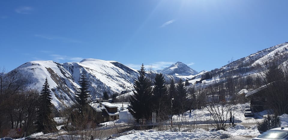 Snow and ski sports