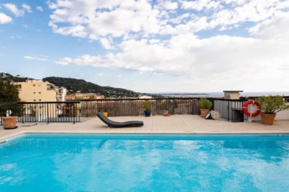 Have fun splashing around!