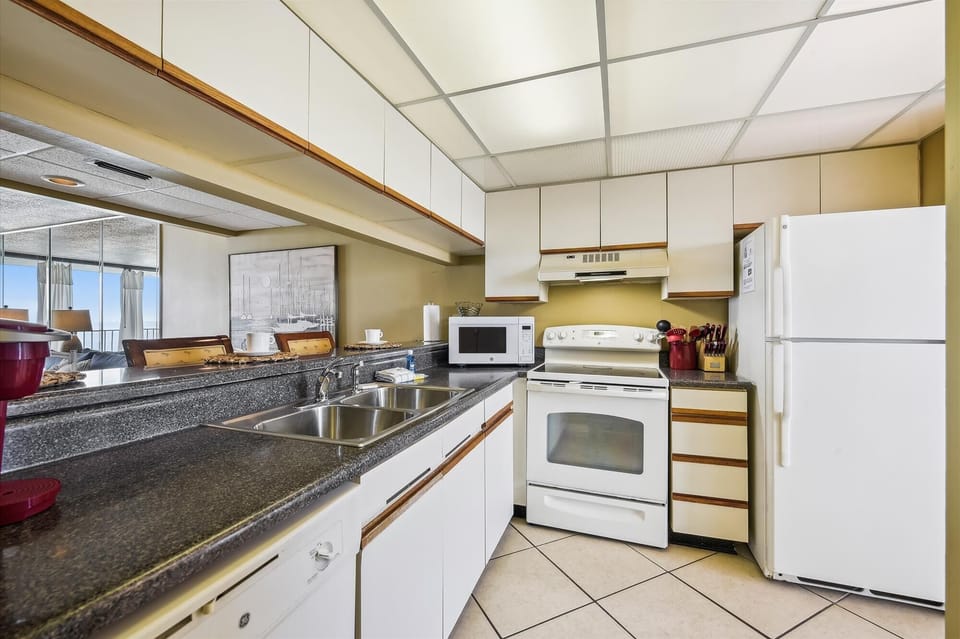 Full Size Kitchen with Bar Seating