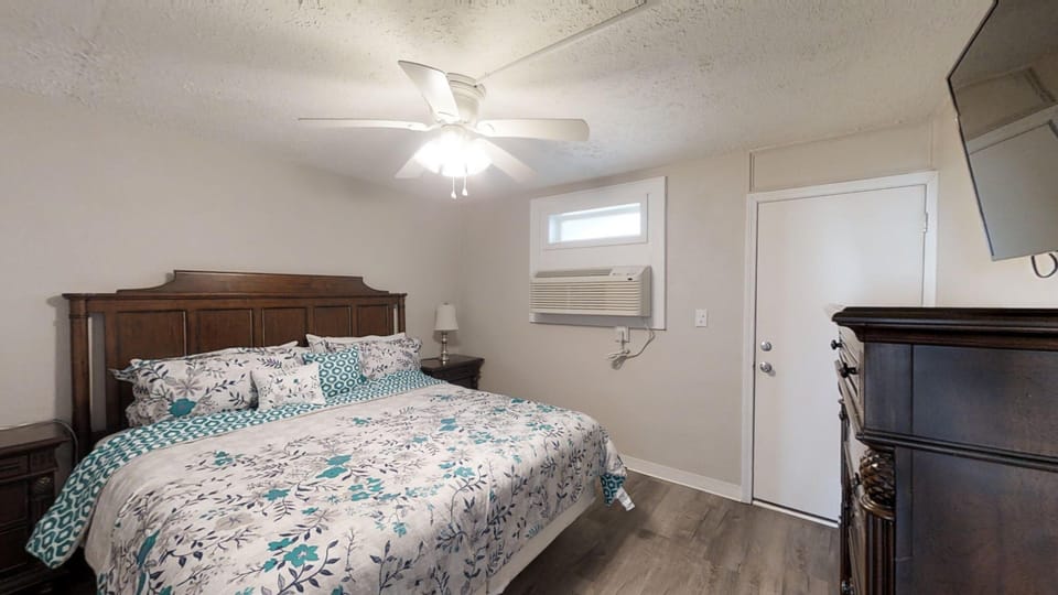 King bedroom setup for a comfortable reset after beach days