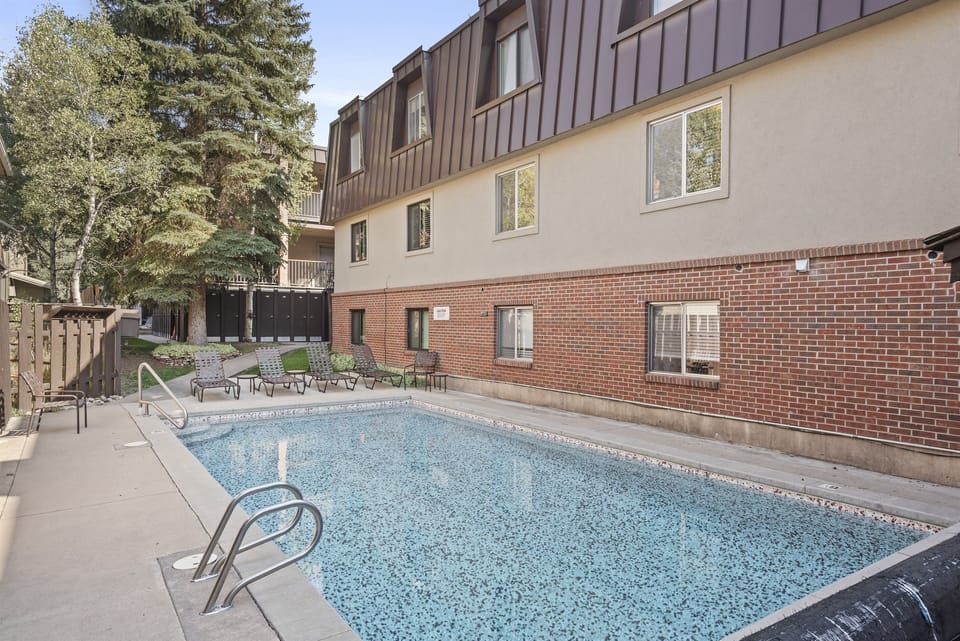 Heated pool open year around