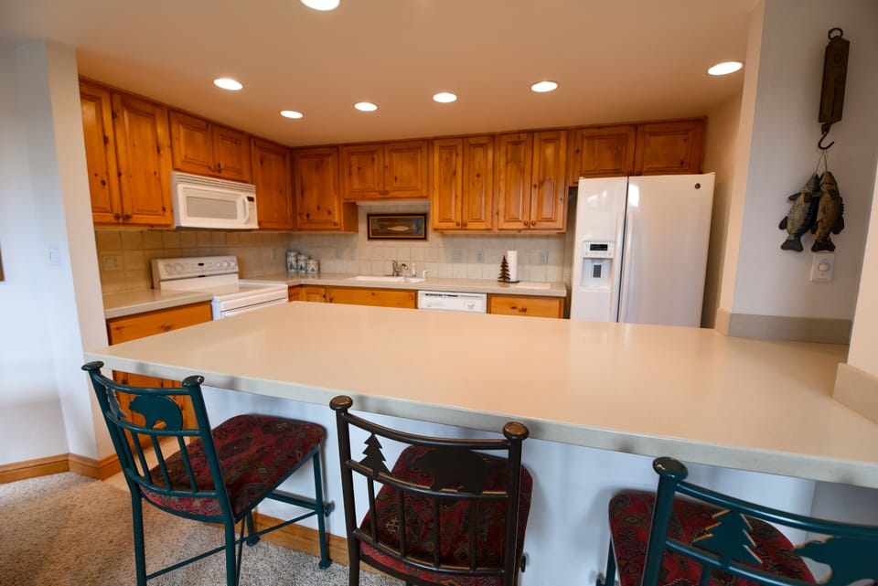 Kitchen with Bar