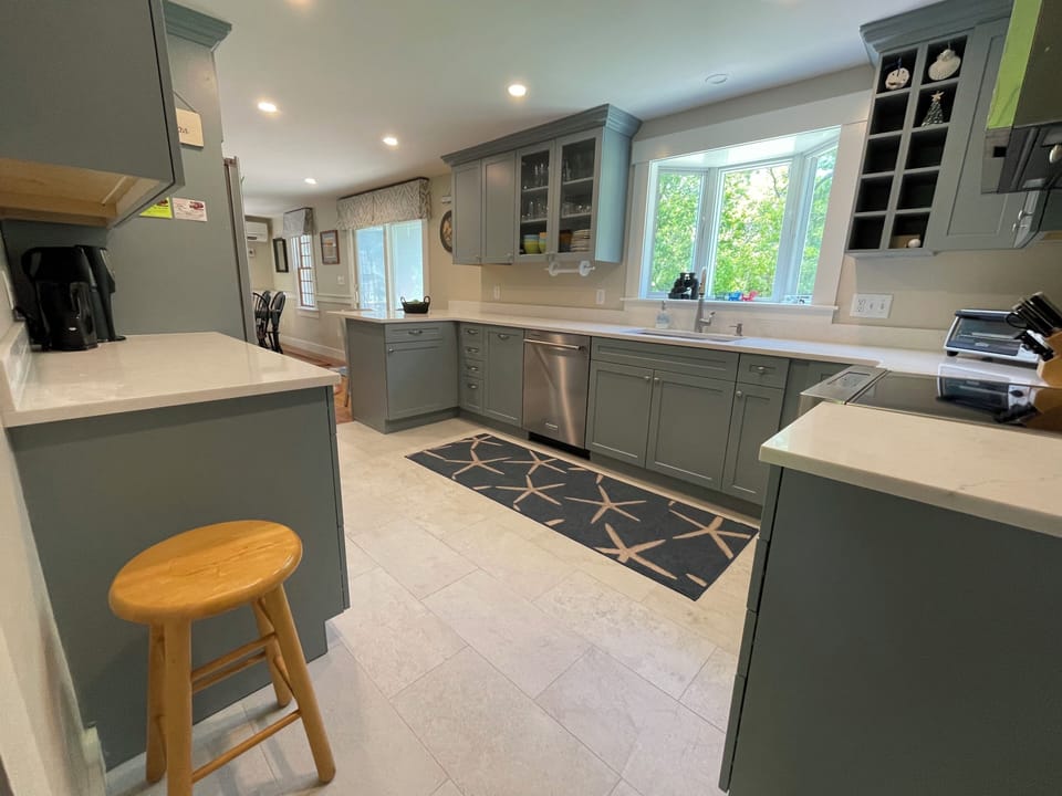 Newly-updated, fully stocked kitchen offers everything you need to dine in!