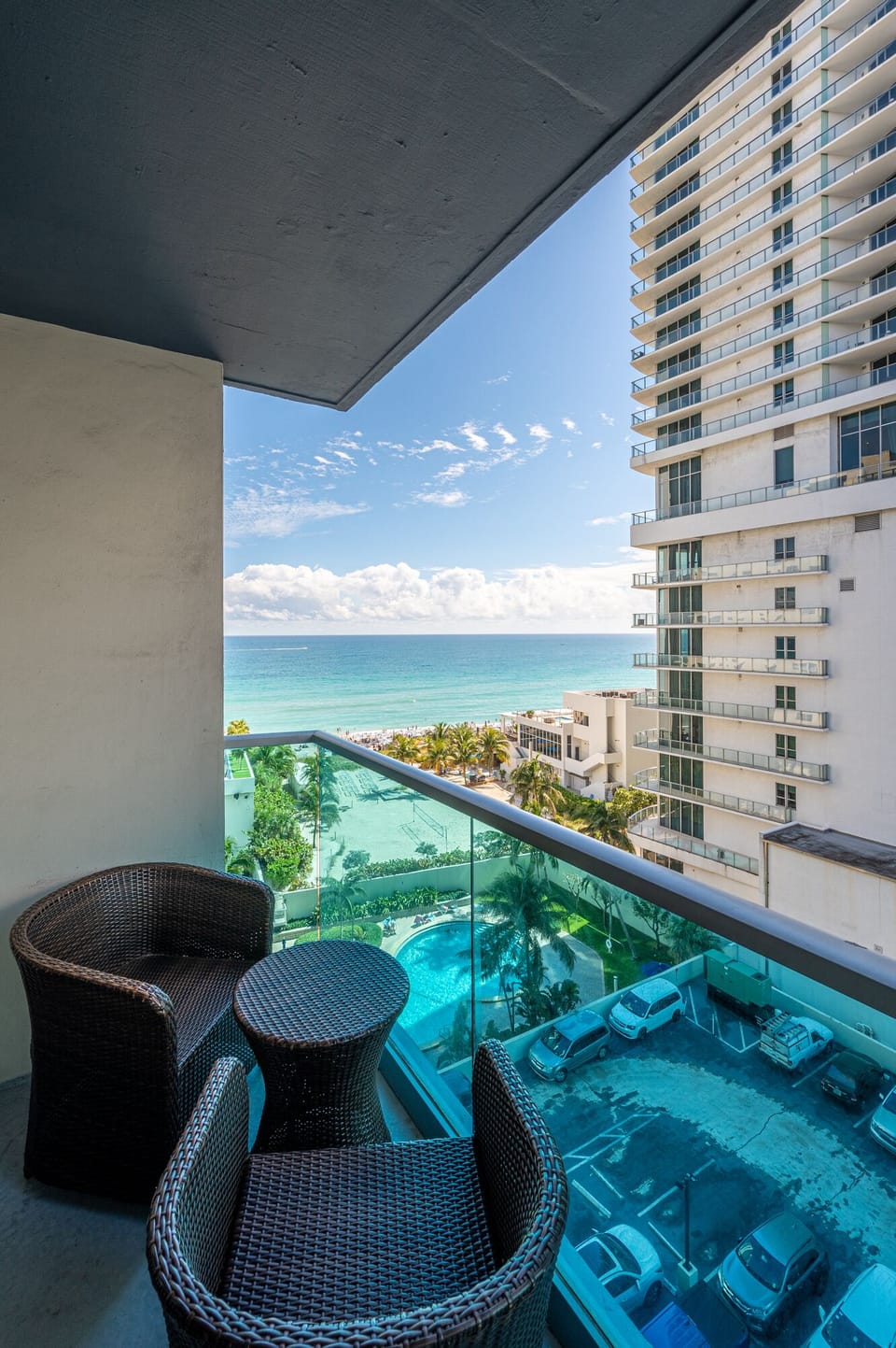Balcony Ocean Views!!