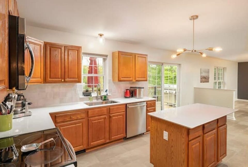 Full Kitchen