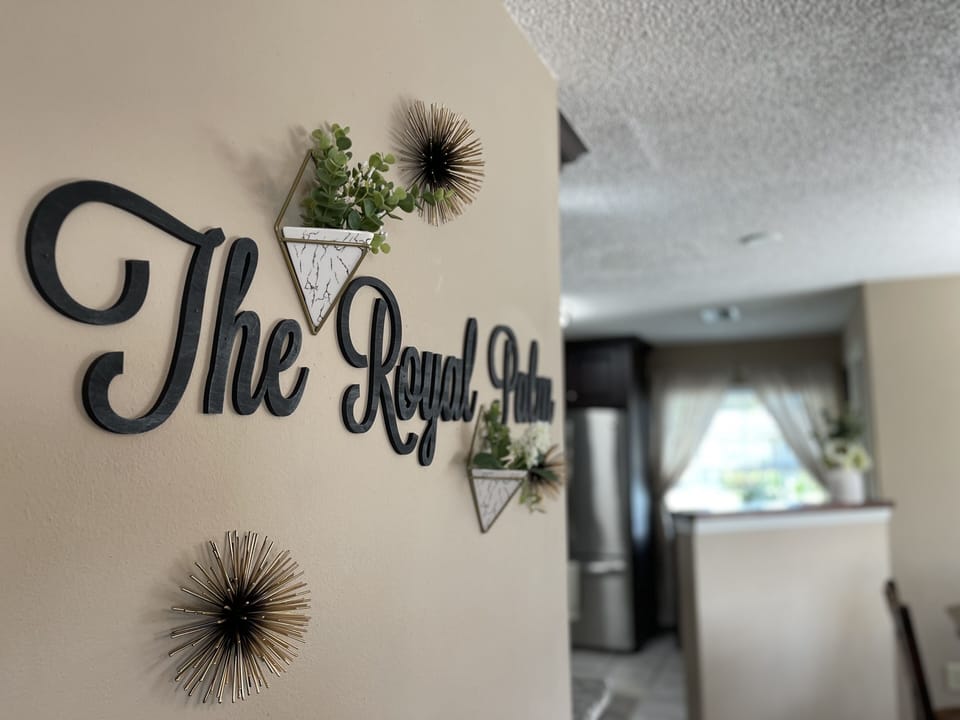 "THE ROYAL PALM"