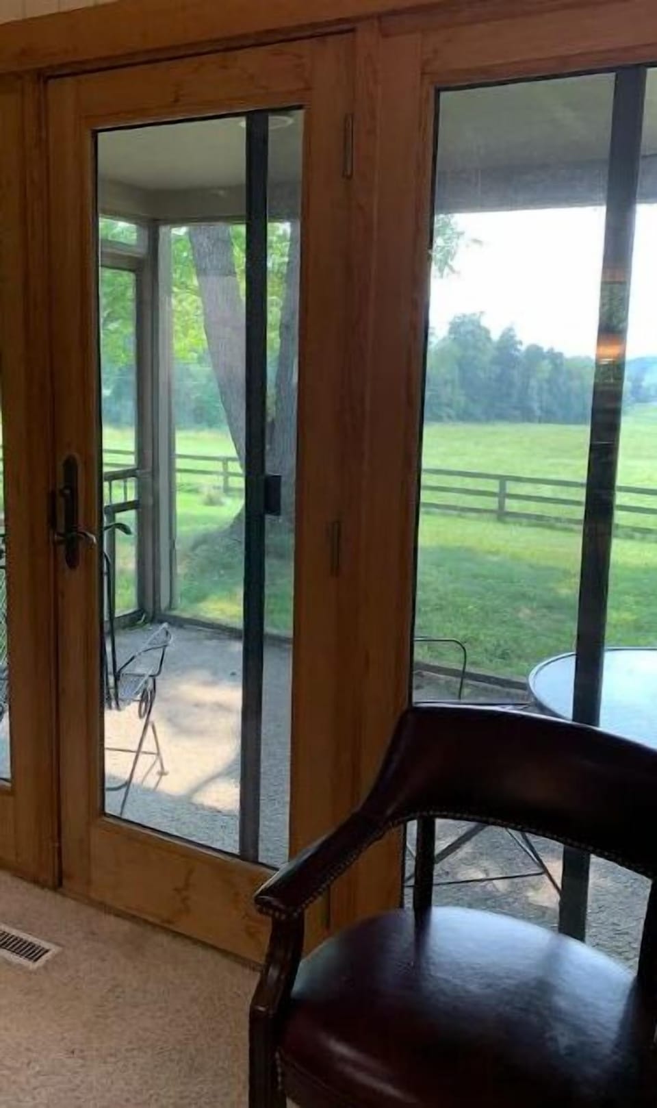 Family room has a screened in porch with table and 4 chairs. Canopy tent smokers
