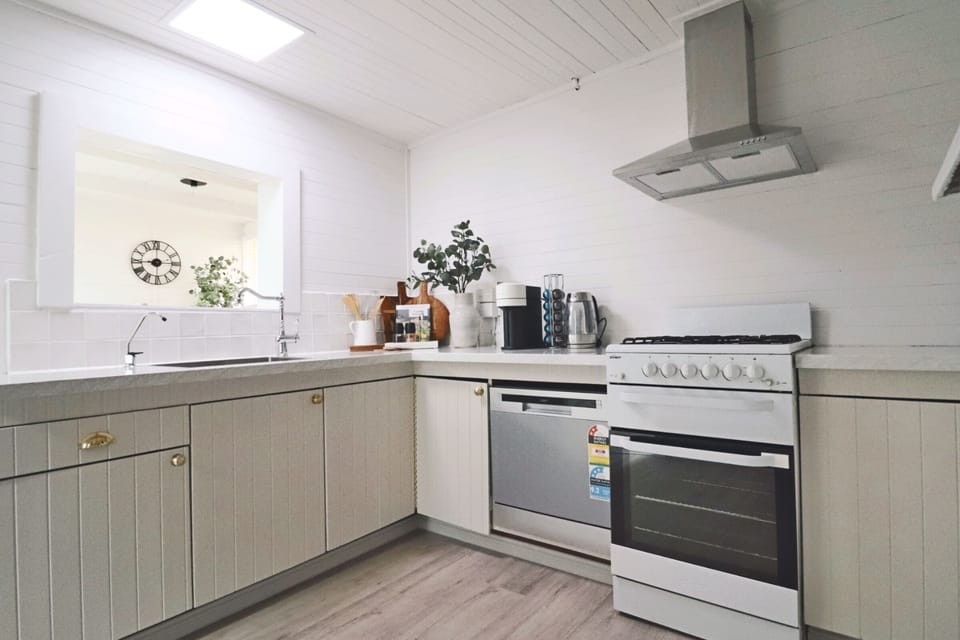 Fridge, stove, oven, dishwasher, Nespresso machine, microwave, toaster, kettle