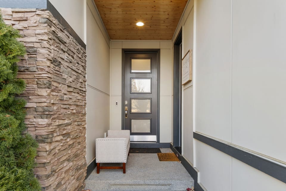 Private entrance at right, and fully isolated space from the rest of the house.