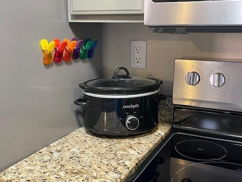 Crockpot Available