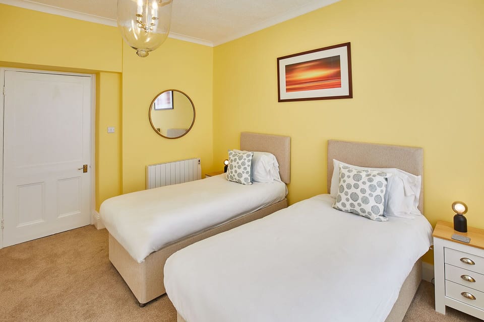 Swift View, Whitby - Host & Stay