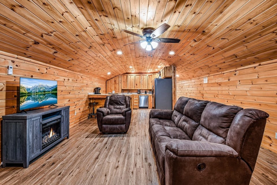 Indoors, Hardwood, Stained Wood, Screen, Appliance