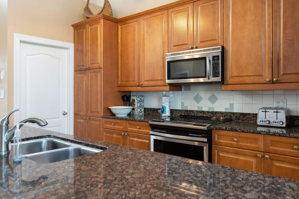 Open Kitchen - Fully Stocked