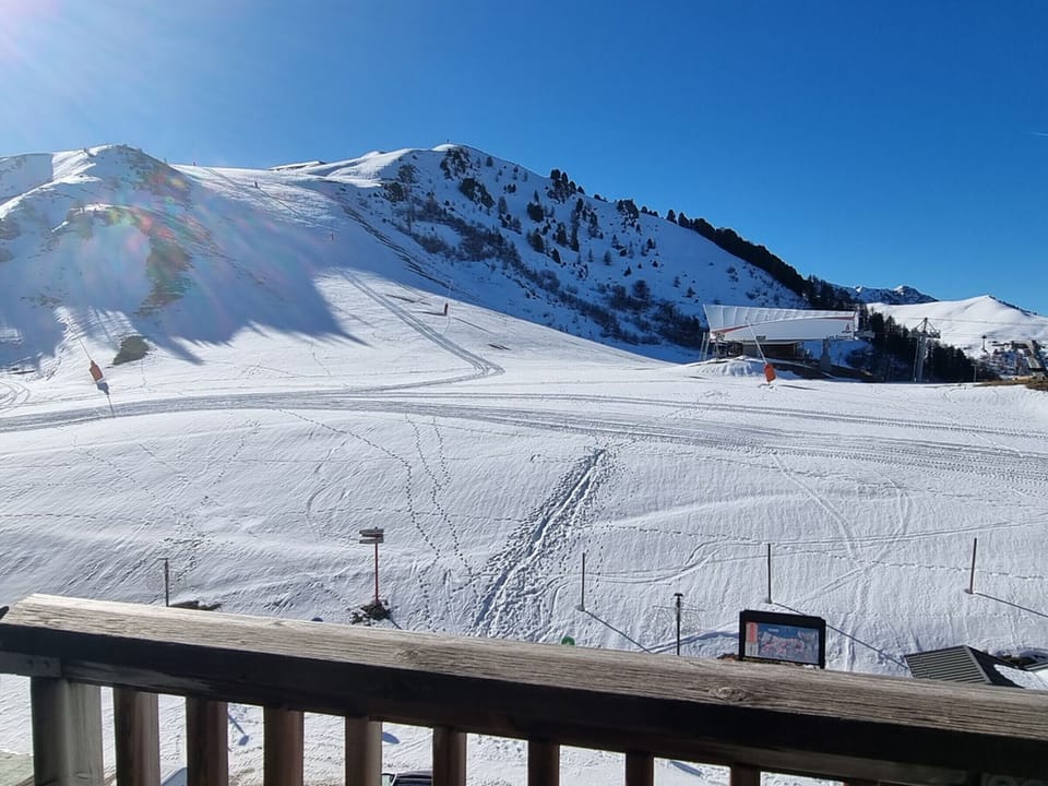 Snow and ski sports