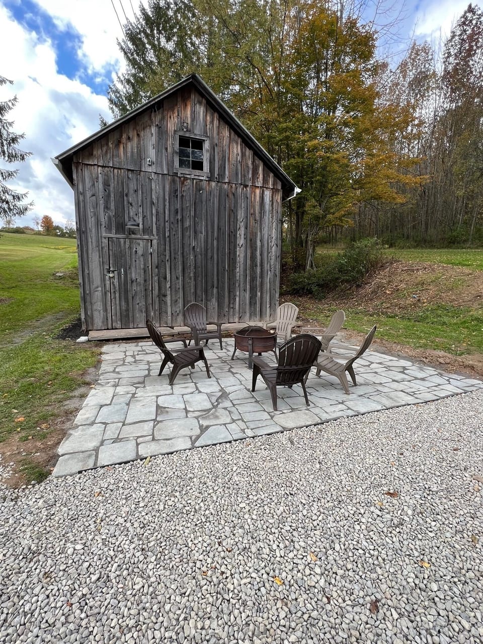 Fire Pit/Patio 