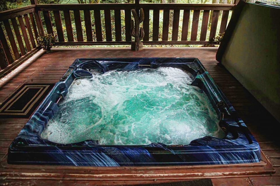 Jacuzzi, Hot Tub, Tub, Railing