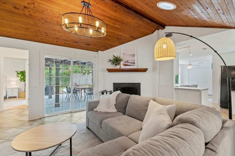 Sleeper Sofa pull out