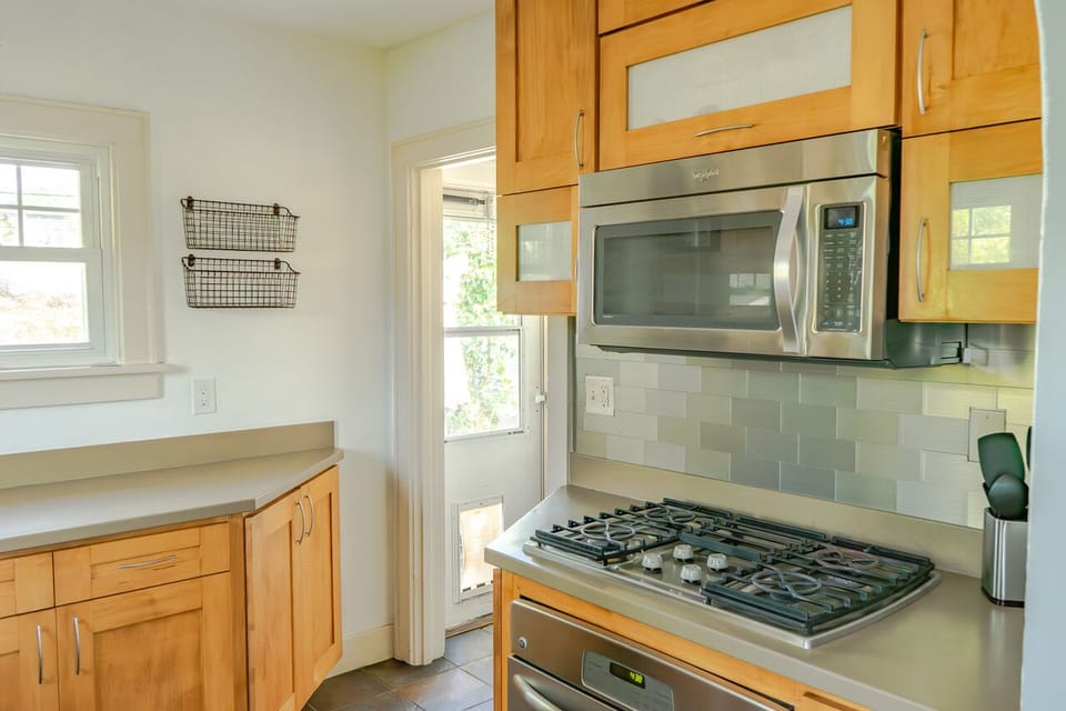 Fully stocked kitchen 