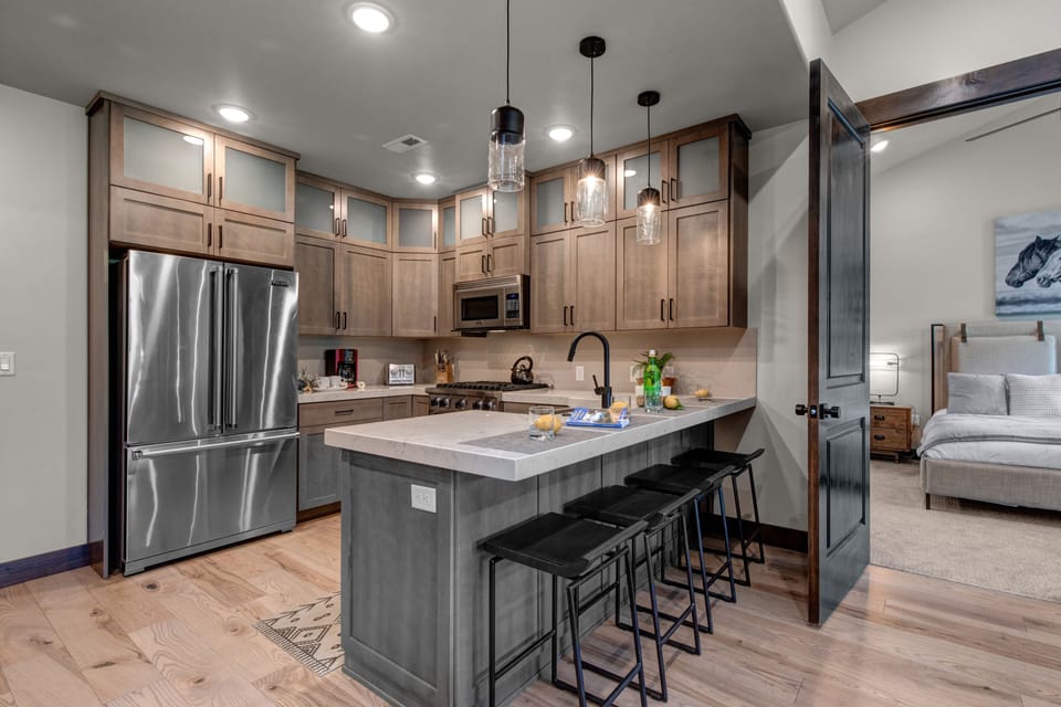 Fully Equipped Gourmet Kitchen with Viking Appliances