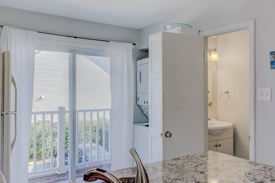 Over/Under Laundry | Bathroom #2 | Slider to Deck