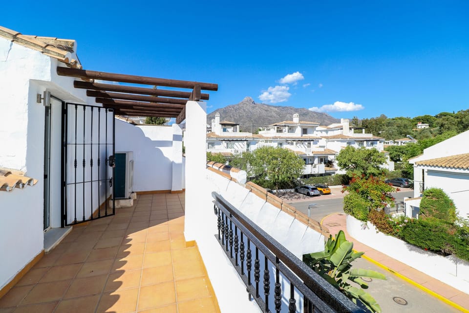 solarium (top terrace)