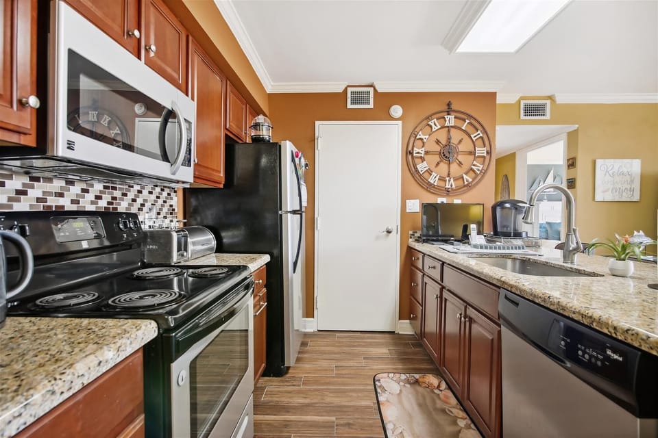Gourmet Kitchen - A full kitchen with plenty of counter and cupboard space is part of the experience. When you have a full kitchen you don’t have to dine out every night while vacationing.