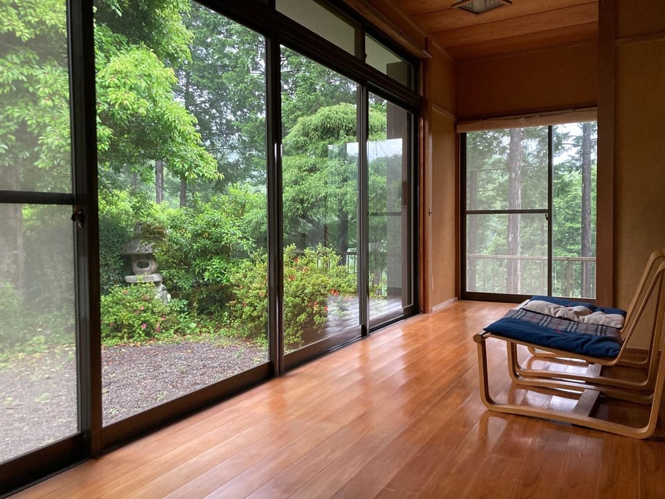 There is a wide inner verandah space.