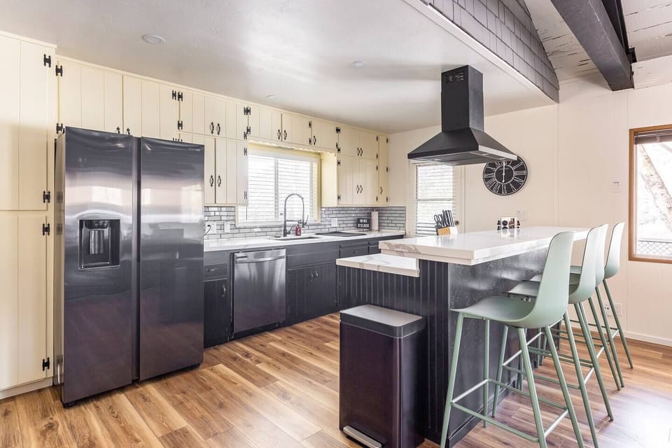 Fully stocked and recently updated kitchen. Large open concept so that chef of the group can still communicate with guests lounging in the living space.