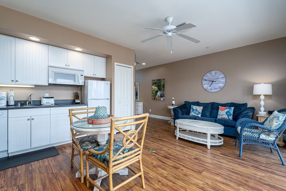 Harbor20House20307-10