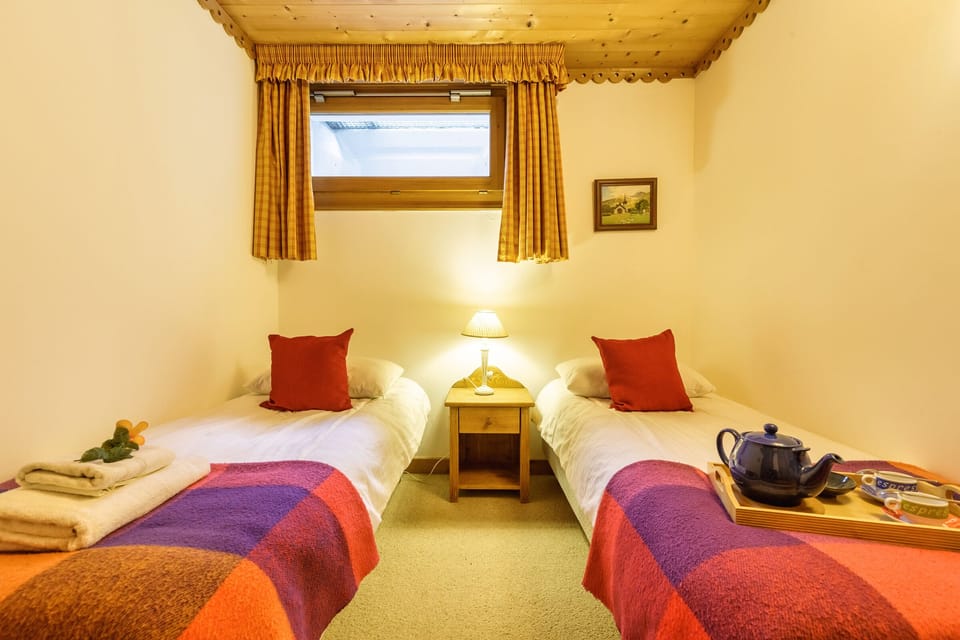 Fourth bedroom
