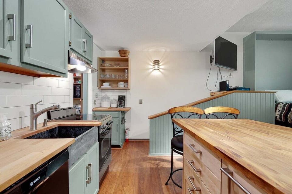 Kitchen area